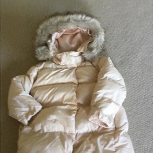 Uniqlo Cream Winter Jacket - Picture 3 of 7